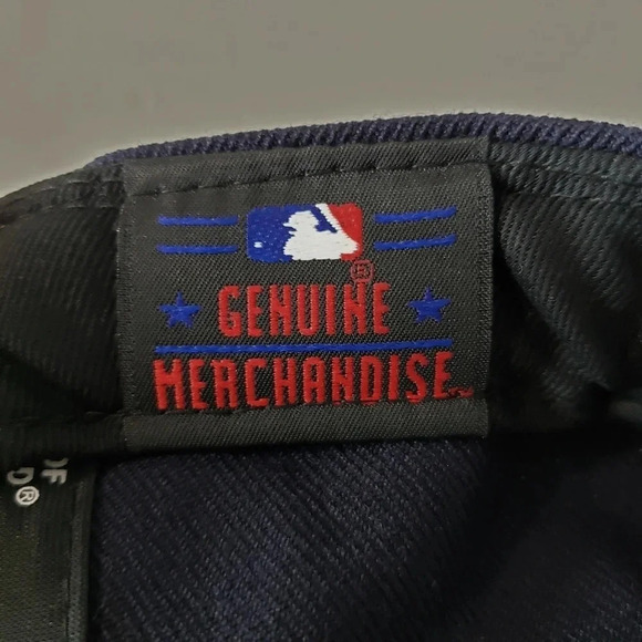 New Era,59Fifty,Genuine Merchandise, Mickey Mouse Childrens Disney Hat,6 3/4. - Picture 10 of 12